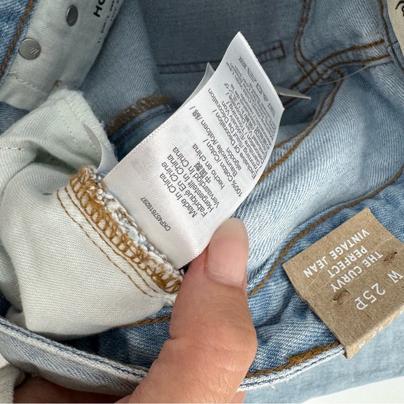 NWT Madewell The Petite Curvy Perfect Vintage Jean in Fitzgerald Wash - Picture 9 of 13
